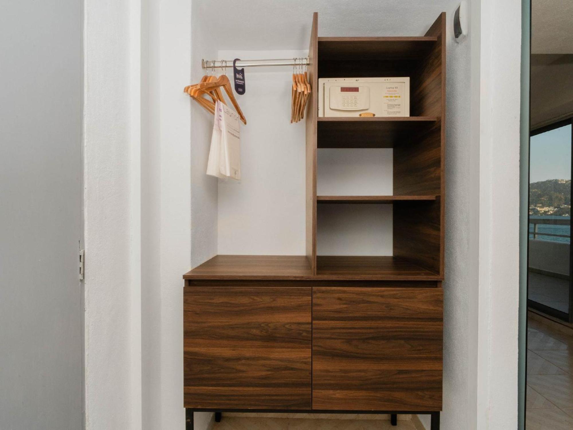 Suíte Júnior com 1 Cama King