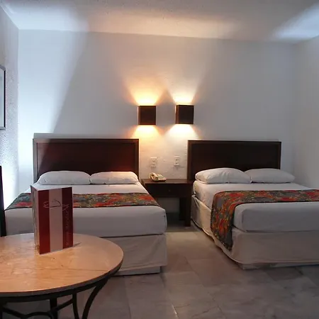 El Presidente Acapulco-3
